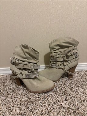 ✨Not Rated Bling Heeled Boots✨